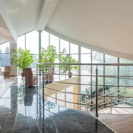 Odejewscy فندق 2*