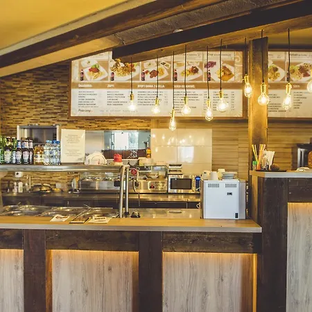 Odejewscy فندق خوينيتسا